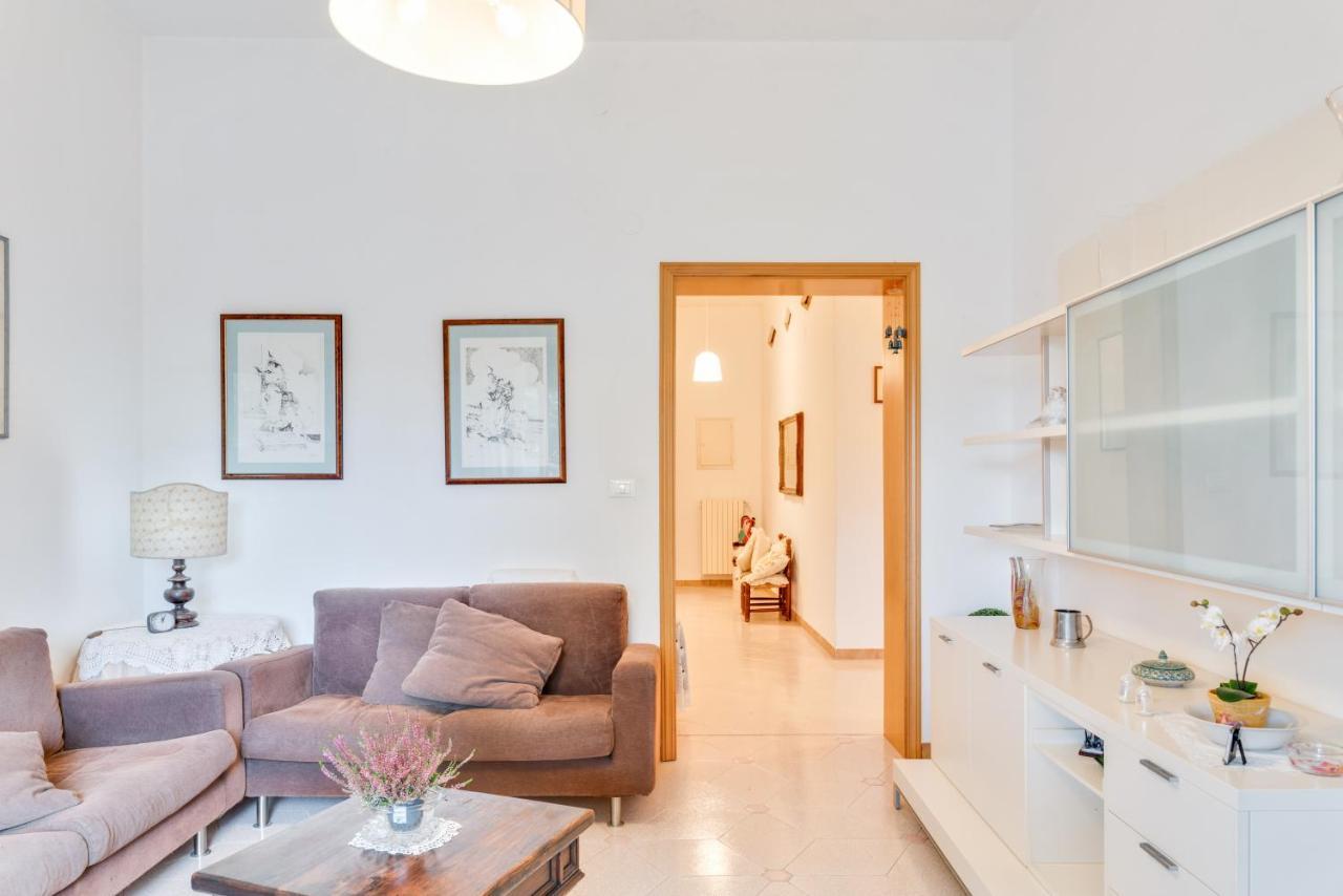 Marradi Apartment With Balcony Livorno Ngoại thất bức ảnh