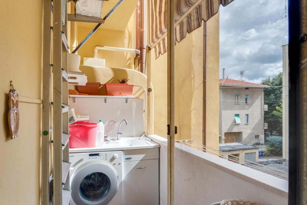 Marradi Apartment With Balcony Livorno Ngoại thất bức ảnh