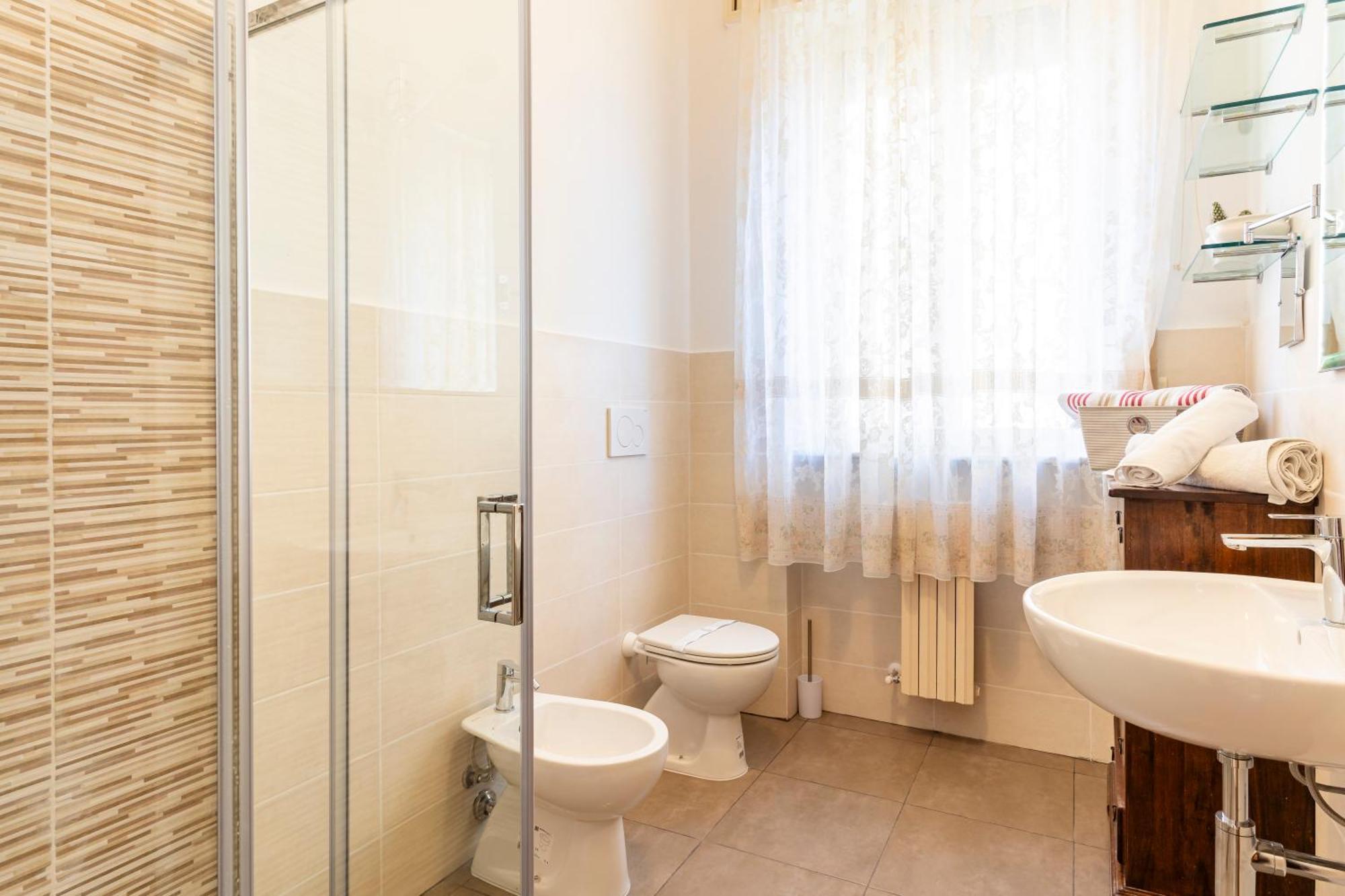 Marradi Apartment With Balcony Livorno Ngoại thất bức ảnh